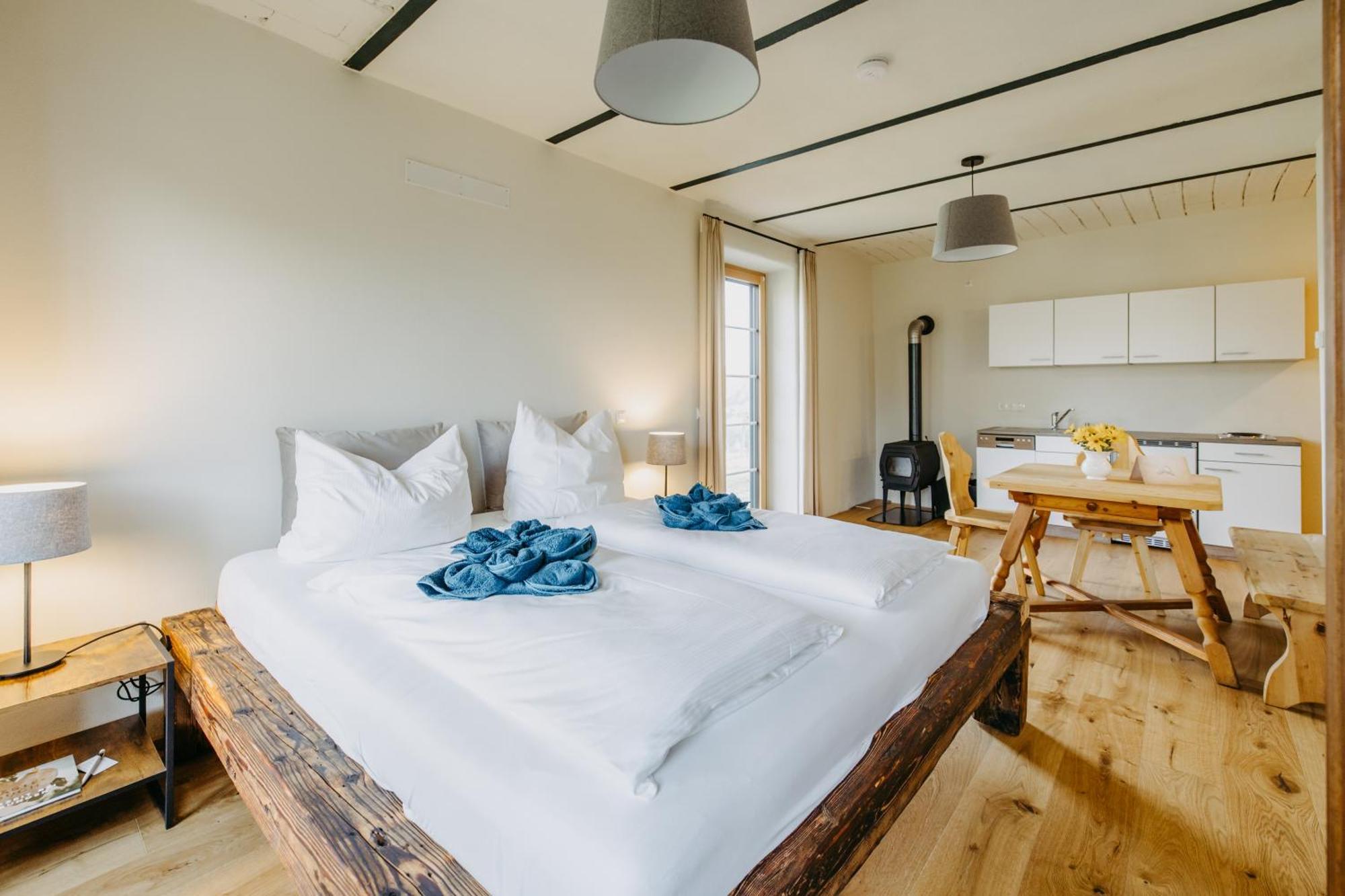 Kaeferberghof Im Burgenland, Komfortzimmer Mit Fruehstueck, Bed & Breakfast, Urlaub Am Bauernhof Eltendorf Exteriér fotografie
